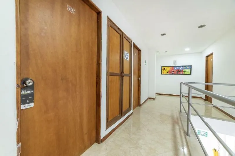Ayenda 1214 White House Hotel Medellin