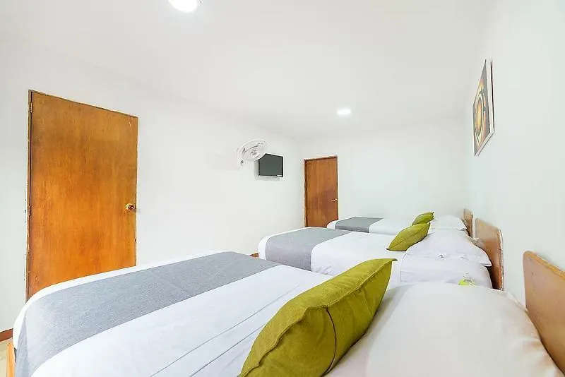 Ayenda 1214 White House Hotel Medellin 3*,