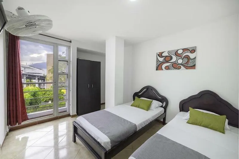Ayenda 1214 White House Hotel Medellin